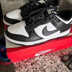 Nike Panda Dunks